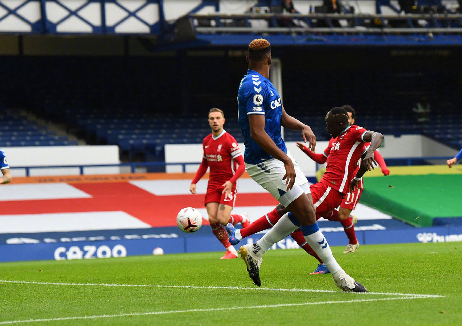 中崭露头角 中崭露头角