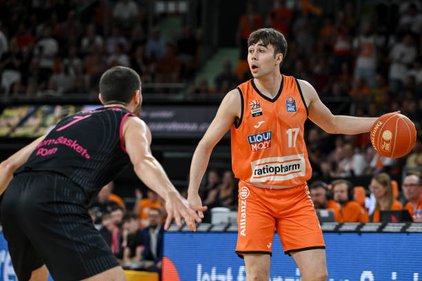 其实从另一 其实从另一