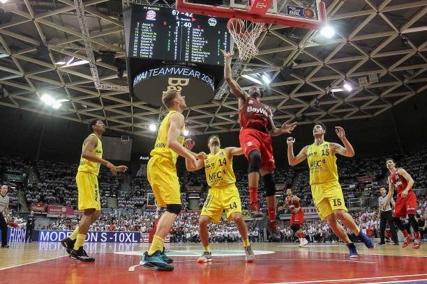 外围突施冷 外围突施冷